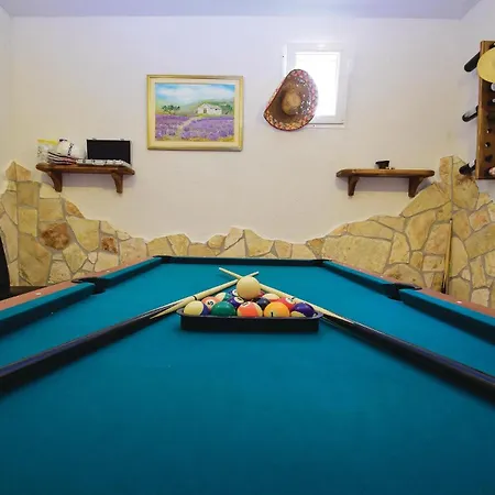 Amazing In With Wifi Vakantiehuis Unesic