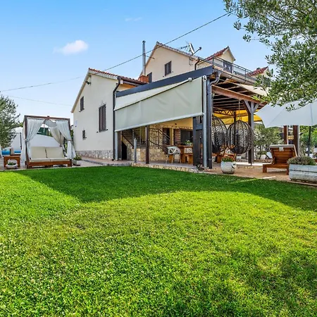 Amazing In With Wifi