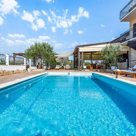 Amazing In With Wifi Vakantiehuis Unesic